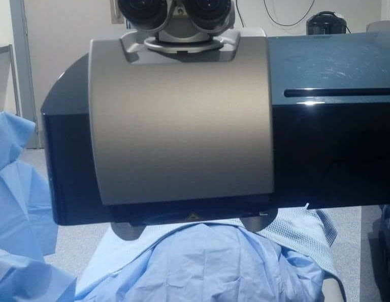 The surgical microscope in the microsurgery theatre
